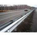 Verzinkte Leitplanken der高速公路